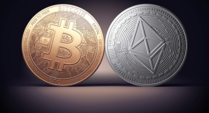 Mô tả ảnh: Biểu tượng Bitcoin và Ethereum, hai đồng tiền điện tử blue-chip hàng đầu